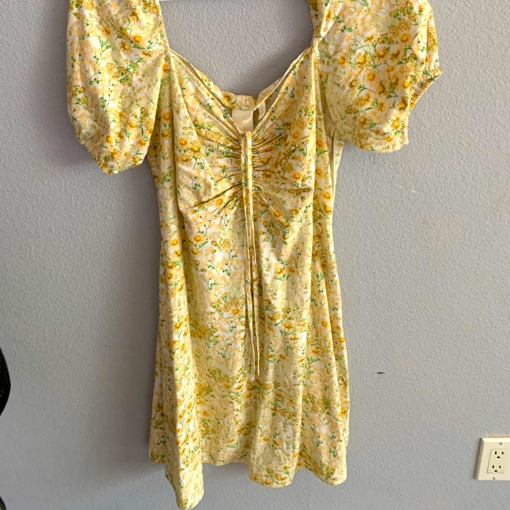 Cute Floral H&M Puff Sleeve Dress